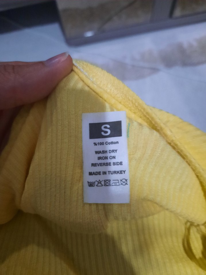 Sarı Mini Bluz, Kayık Yaka, Pilili Kol Detaylı - Görsel 3