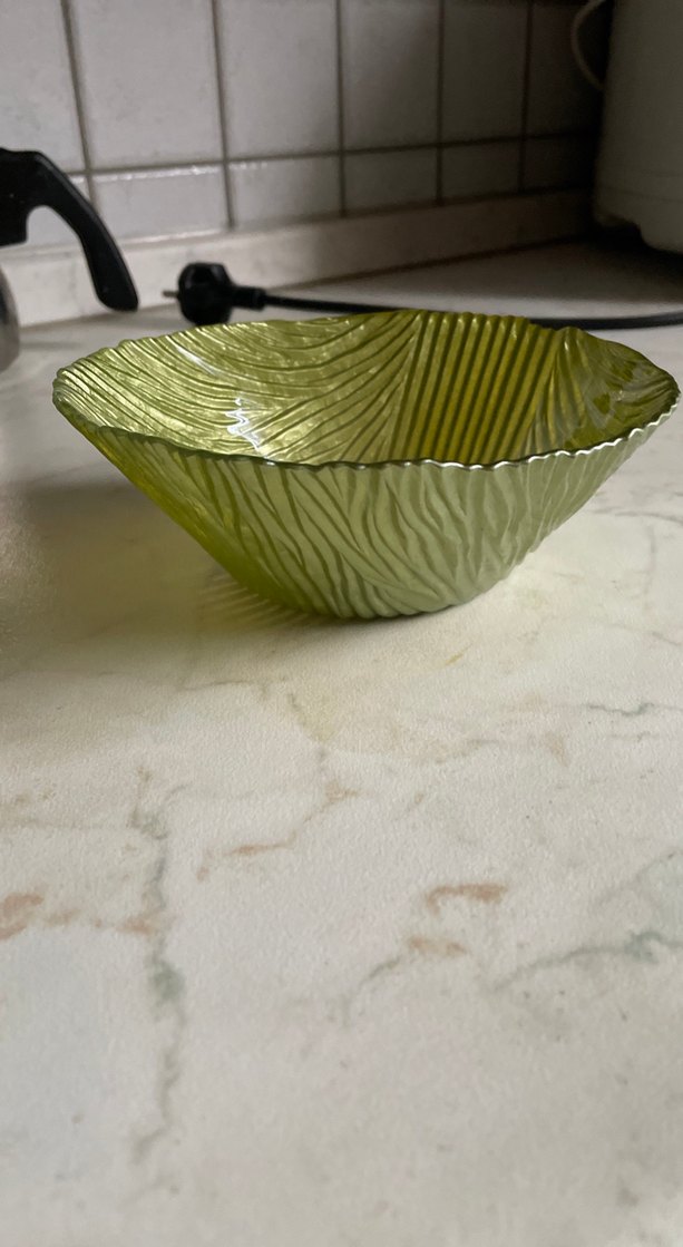 Parlak Yeşil Modern Cam Kase - Görsel 2