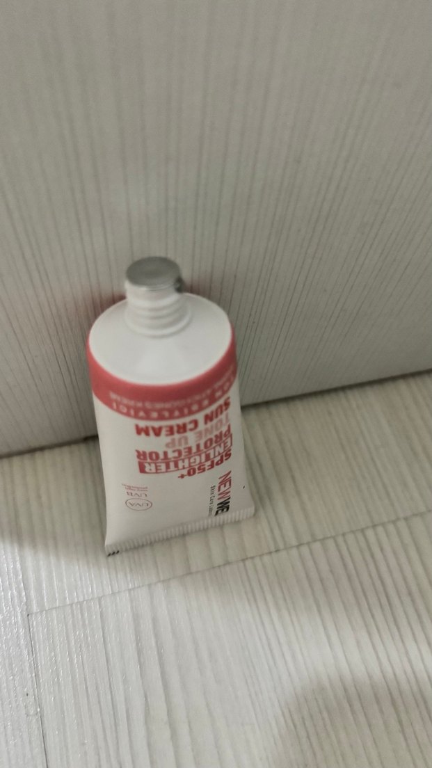 New Well SPF50+ Ton Eşitleyici Güneş Kremi - Görsel 2