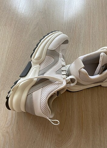 39 Beden beyaz Renk Elle spor ayakkabı 