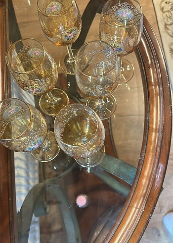 Altın renkli işlemeli ayaklı bardak seti - Görsel 3