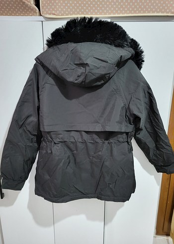 Kadın Siyah Peluş Kürklü Kış Montu - Görsel 2