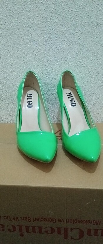 Yeşil Stiletto
