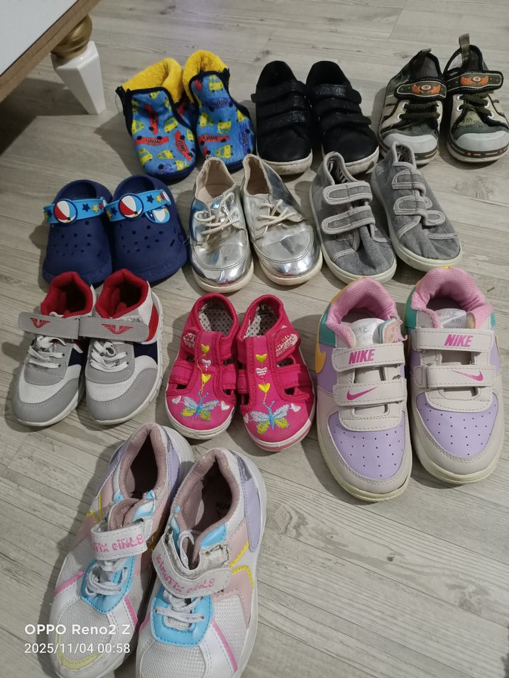 Kız Çocuk Çok Renkli Cırt Cırtlı Spor Ayakkabı - Görsel 3