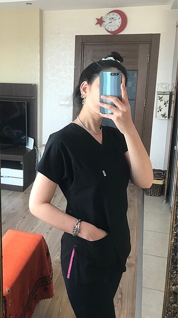Siyah Scrubs