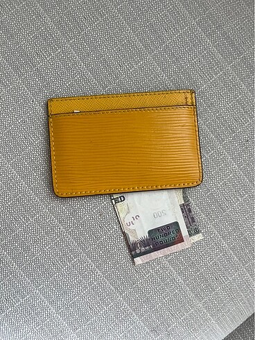 Louis Vuitton Orijinal Louis Vuitton orijinal seri kodu mevcut