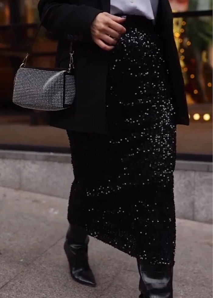 Pullu etek - Görsel 3