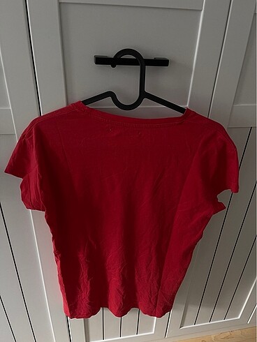 m Beden Pull and bear tshirt