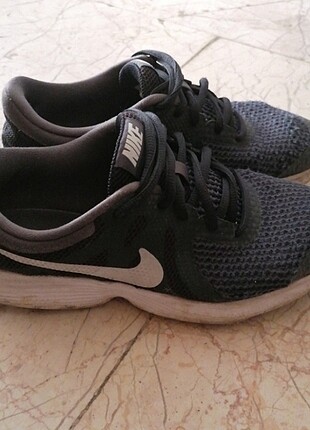 38.5 Beden Orijinal Nike ayakkabı