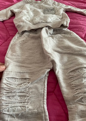 Gri Dantelli Nakışlı Uzun Kollu Bebek Kız Takımı - Görsel 2