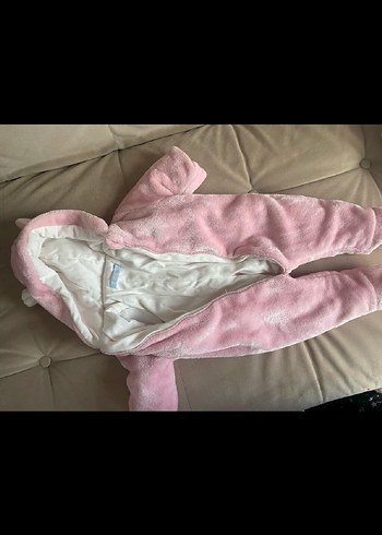 Kapüşonlu Pembe Kürklü Bebek Tulumu - Görsel 2