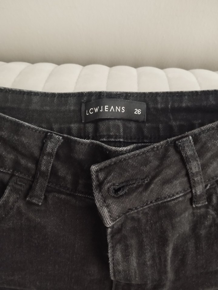 Siyah Mini Kadın Denim Şort - Görsel 3