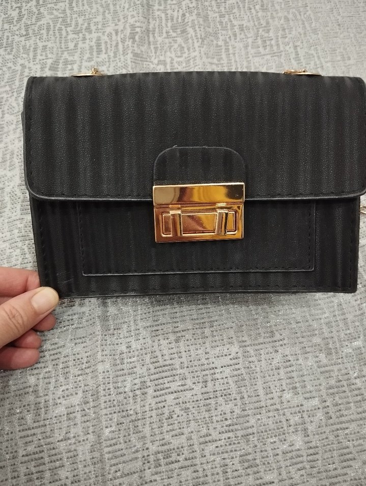 Klasik Siyah Deri Kadın Çanta - Görsel 2