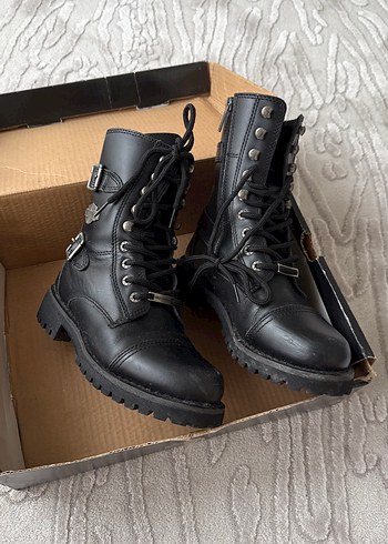 37 Beden Harley Davidson kadın bot