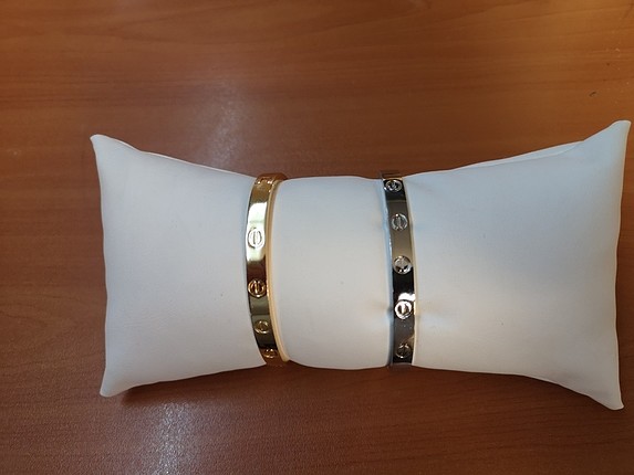 cartier bileklik modeli 