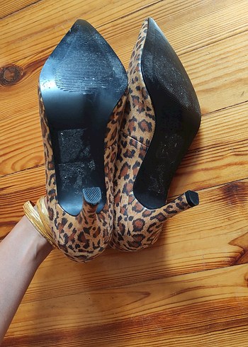 Zara Leopar Desenli Süet Stiletto Topuklu Kadın Ayakkabı