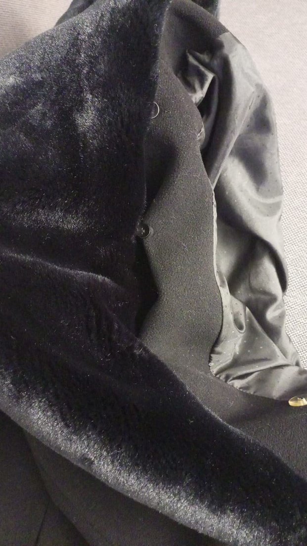 siyah Midi Kadın Kaban - Peluş Detaylı - Görsel 5