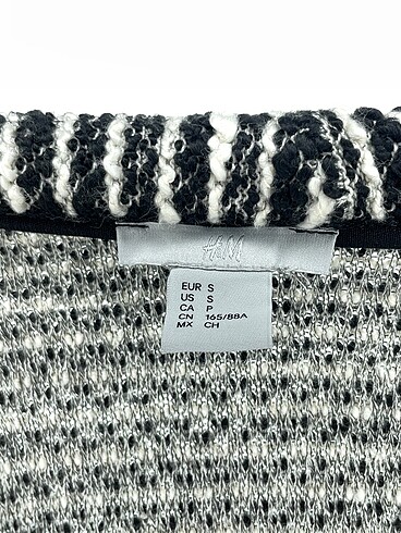 s Beden çeşitli Renk H&M Hırka %70 İndirimli.