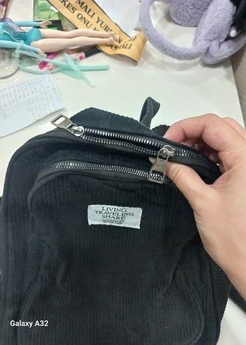 Siyah Süet Fermuarlı Kadın Sırt Çantası - Görsel 4