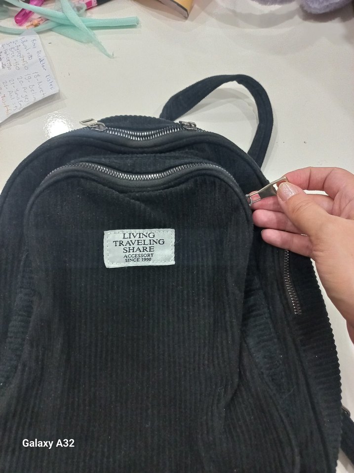 Siyah Süet Fermuarlı Kadın Sırt Çantası - Görsel 3