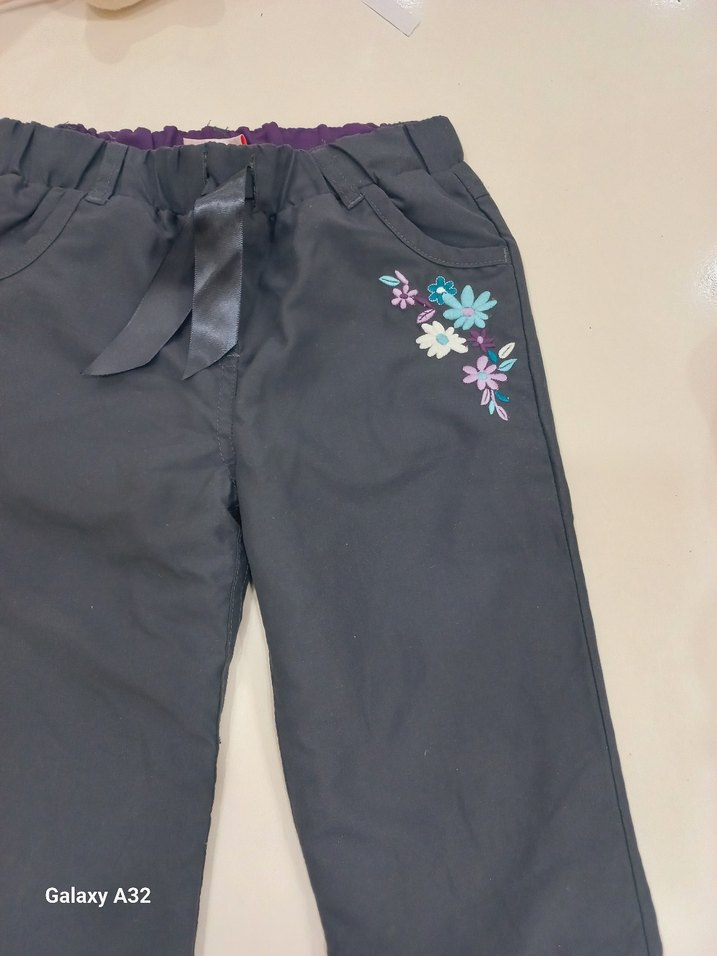 Nakışlı Kemerli Kız Pantolonu - Görsel 3