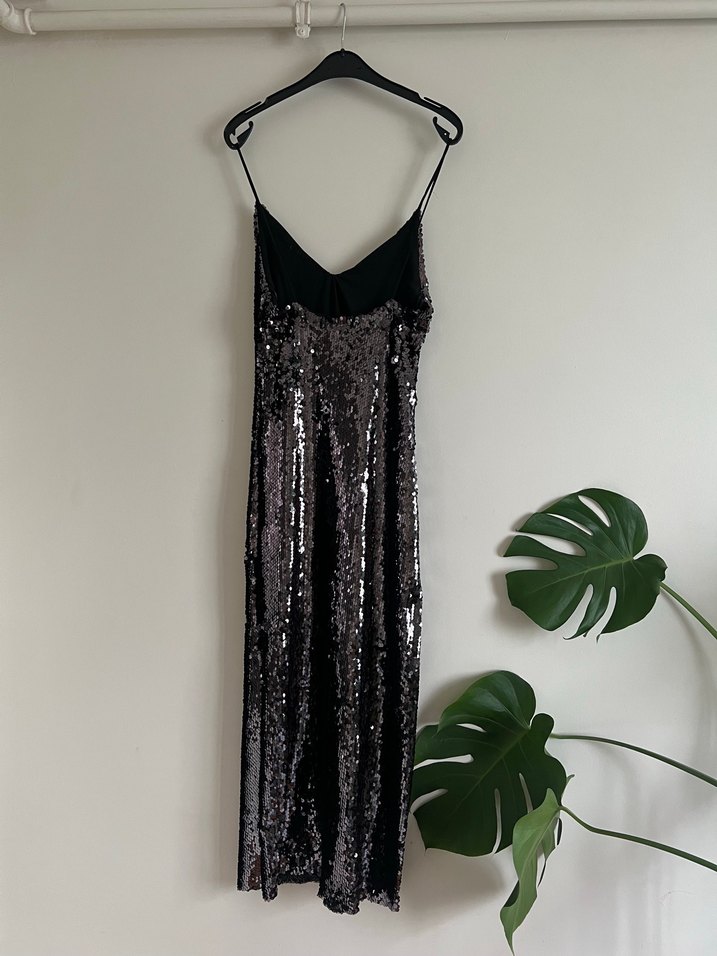 Gümüş Payetli Midi Boy Abiye Elbise - Görsel 2