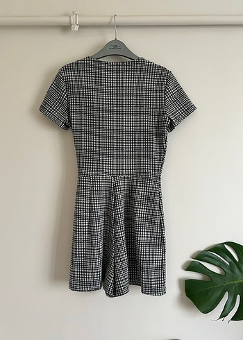 Siyah Beyaz Kareli Kadın Kısa Tulum - Görsel 2