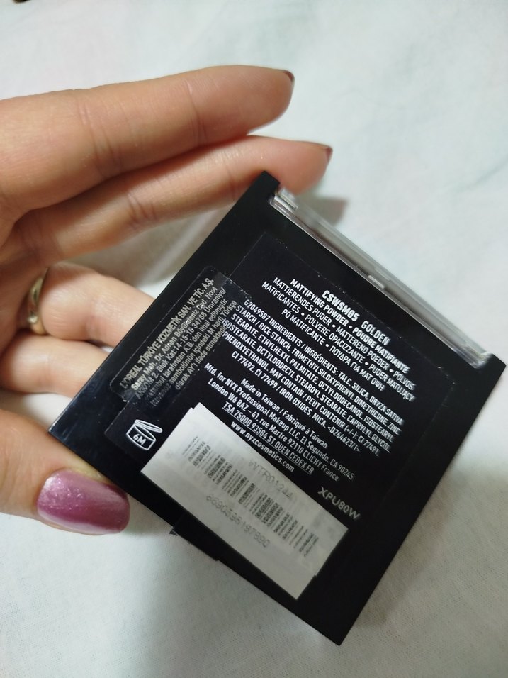 NYX Parlatıcı Bej Pudra - Görsel 3