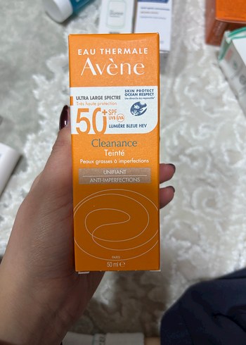Avene