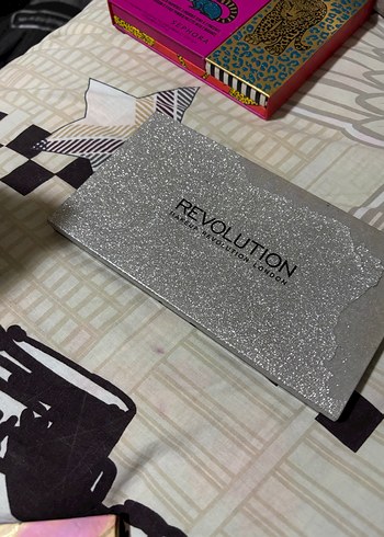 Çok Renkli Koyu Göz Farı Paleti - Görsel 6