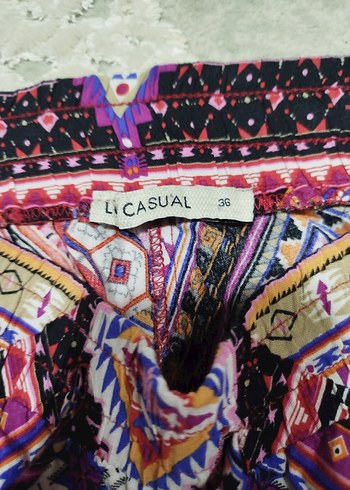 LC Waikiki Renkli Bohem Mini Şort