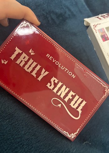 Revolution Truly Sinful Bordo Far Paleti - Görsel 5