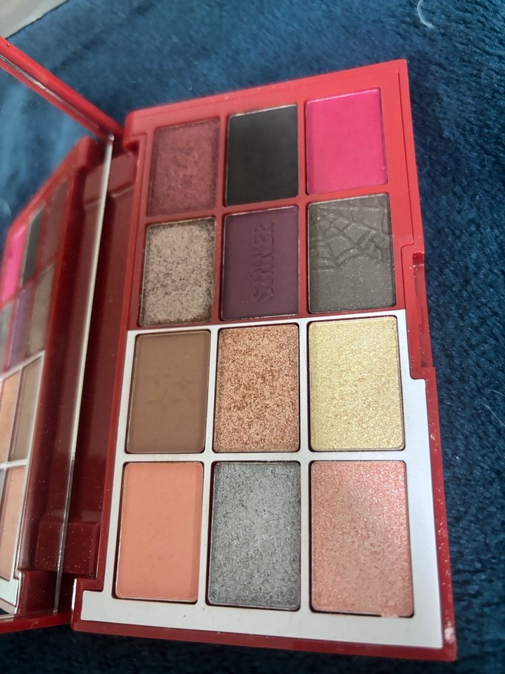 Revolution Truly Sinful Bordo Far Paleti - Görsel 3