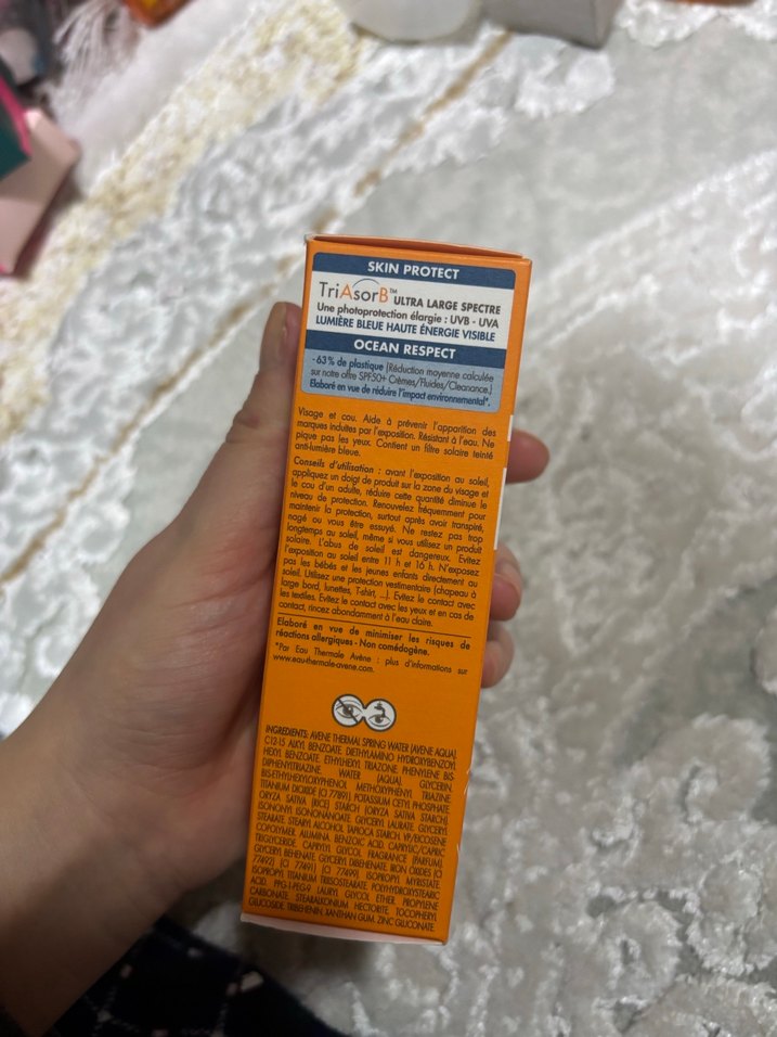 Avene Cleanance SPF 50 Tinted Güneş Kremi 50 ml - Görsel 3