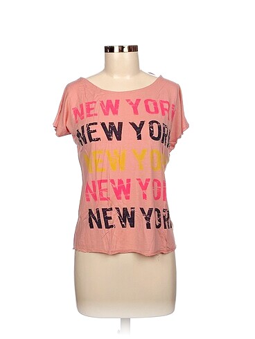 Diğer T-shirt %70 İndirimli.