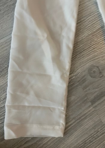 LC Waikiki Uzun Kollu Beyaz Keten V Yaka Gömlek