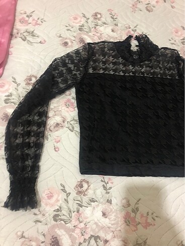 Siyah dantel detaylı bluz 36 beden