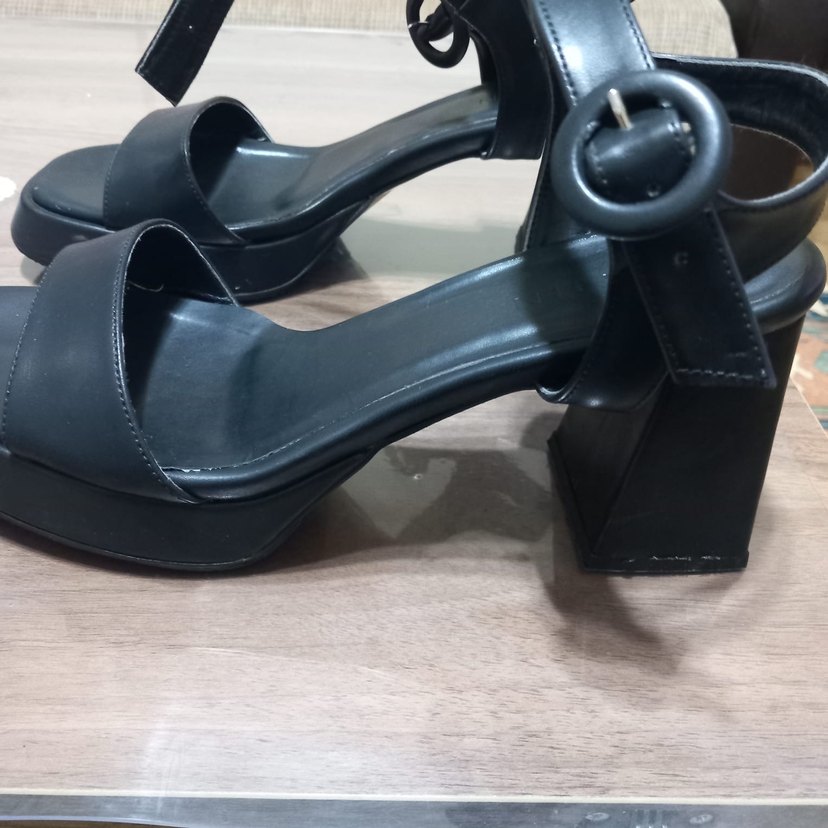 Kadın Siyah Platform Topuklu Sandalet - Görsel 3