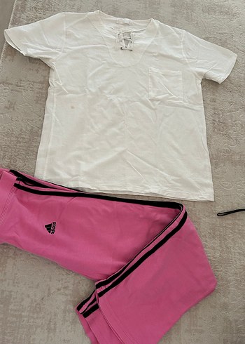 Beyaz V Yaka Tişört ve Pembe Eşofman Altı - Görsel 11