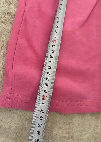 Beyaz V Yaka Tişört ve Pembe Eşofman Altı - Görsel 5