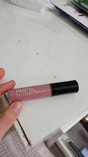 Pastel ruj hic kullanilmadi