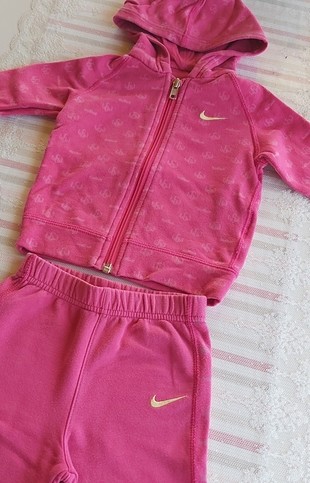 Nike orjinal nike bebek esofman takımı