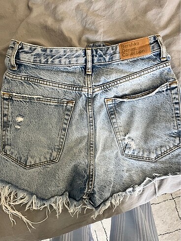 xs Beden Bershka şort