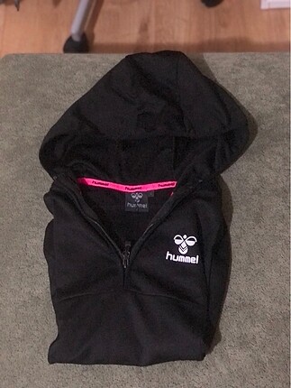 Hummel sweat