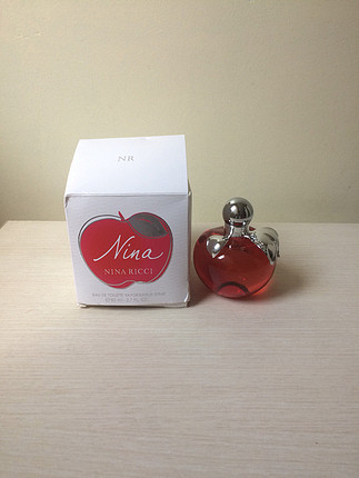 Nina Ricci Red Apple