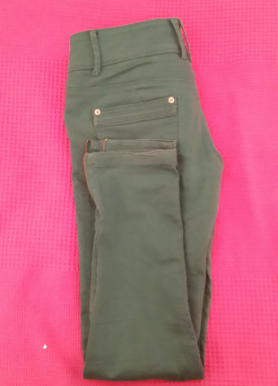 38 Beden yeşil dar paça pantolon
