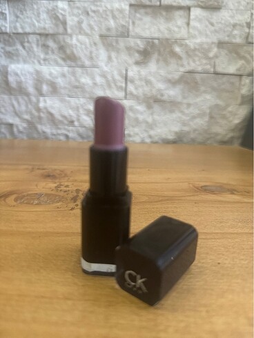 Calvin Klein ruj
