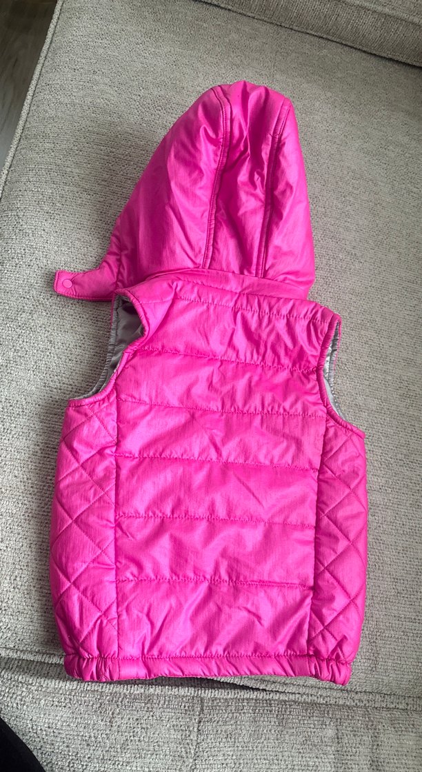Kız Çocuk Parlak Pembe Kapüşonlu Yelek - Görsel 3