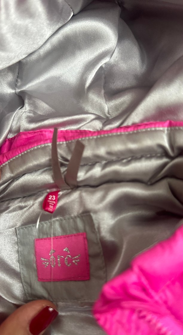 Kız Çocuk Parlak Pembe Kapüşonlu Yelek - Görsel 2