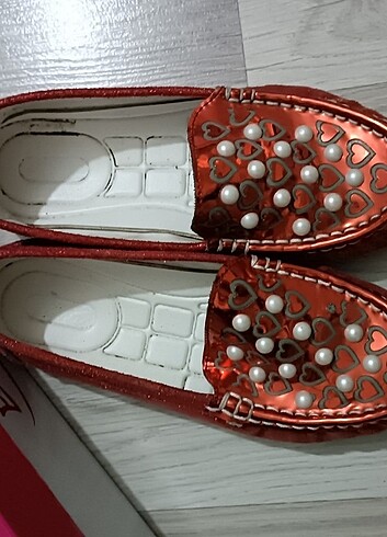 33 Beden bordo Renk Kırmızı ayakkabı